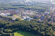 Campus- Universitäts- Bereich Zentralgebäude Leuphana Universität Lüneburg vom Architekt Libeskind in Lüneburg im Bundesland Niedersachsen, Deutschland