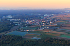 Stadtansicht am Morgen aus Nordosten in Kandel im Bundesland Rheinland-Pfalz, Deutschland