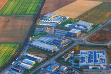 Industriegebiet Im Speyerer Tal mit Markthalle 5, Resinnovation GmbH, Kardex Software GmbH und  ITK Engineering GmbH in Rülzheim im Bundesland Rheinland-Pfalz, Deutschland