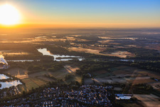 Saalbachkanal am Rußheimer Altrhein-Elisabethenwört im Ortsteil Rheinsheim in Philippsburg im Bundesland Baden-Württemberg, Deutschland