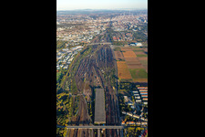 Rangierbahnhof im Ortsteil Rheinau in Mannheim im Bundesland Baden-Württemberg, Deutschland
