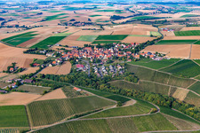 Ortsteil Neuses am Berg in Dettelbach im Bundesland Bayern, Deutschland von oben