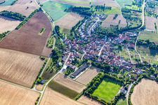 Luftbild von Ortsteil Heckfeld in Lauda-Königshofen im Bundesland Baden-Württemberg, Deutschland