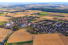 Ortsansicht im Kraichgau aus Norden in Siegelsbach im Bundesland Baden-Württemberg, Deutschland
