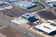 Schrägluftbild von Industriegebiet Nord in Rülzheim im Bundesland Rheinland-Pfalz, Deutschland