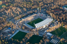 Umbau- Baustelle am Sportstätten-Gelände des Stadion "Wildparkstadion" des KSC in Karlsruhe im Ortsteil Innenstadt-Ost im Bundesland Baden-Württemberg, Deutschland