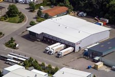 Luftbild von Industriegebiet Am Gäswald Spedition Iberia in Herxheim bei Landau im Bundesland Rheinland-Pfalz, Deutschland