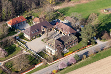 Gebäude des Einrichtungshaus - Möbelmarkt Bo-Gart Messe für Landhausstil und Gartenkultur in Bollschweil im Bundesland Baden-Württemberg, Deutschland