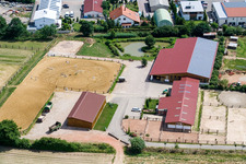 Luftaufnahme von Industriegebiet Am Kleinwald, Drei Eichen Hof in Herxheim bei Landau im Bundesland Rheinland-Pfalz, Deutschland