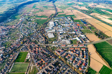 Luftbild von Bahlingen am Kaiserstuhl im Bundesland Baden-Württemberg, Deutschland