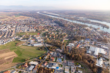 Breisach am Rhein im Bundesland Baden-Württemberg, Deutschland von oben