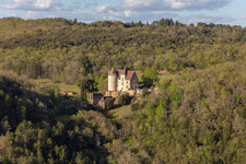 Palais des Schloss Château de PANASSOU in Bezenac in Nouvelle-Aquitaine in Bézenac im Bundesland Dordogne, Frankreich