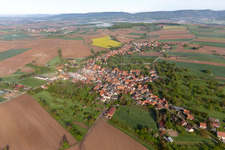 Hunspach im Bundesland Bas-Rhin, Frankreich von einer Drohne aus