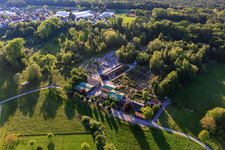 Bienwald Baumschule / Greentec in Berg im Bundesland Rheinland-Pfalz, Deutschland aus der Drohnenperspektive