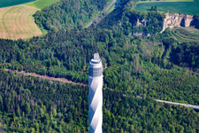 Schrägluftbild von Thyssen-Krupp Testturm für Aufzüge in Rottweil im Bundesland Baden-Württemberg, Deutschland
