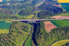 Schrägluftbild von A81 Neckartalbrücke in Rottweil im Bundesland Baden-Württemberg, Deutschland