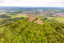 Burg Hohenzollern im Ortsteil Zimmern in Bisingen im Bundesland Baden-Württemberg, Deutschland aus der Vogelperspektive