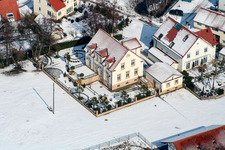 Limourstraße im Schnee in Minfeld im Bundesland Rheinland-Pfalz, Deutschland