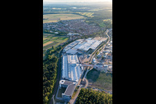 Gebäude und Produktionshallen des Werksgelände der SEW-EURODRIVE GmbH & Co KG in Graben-Neudorf im Bundesland Baden-Württemberg, Deutschland