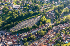 Friedhof in Niederbronn-les-Bains im Bundesland Bas-Rhin, Frankreich