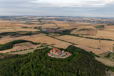 Veste Wachsenburg aus Norden im Ortsteil Holzhausen in Amt Wachsenburg im Bundesland Thüringen, Deutschland