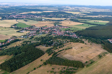 Ortsansicht aus Westen im Ortsteil Gräfenhain in Ohrdruf im Bundesland Thüringen, Deutschland