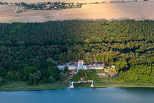 Luftaufnahme von Panorama Hotel in Oberuckersee im Bundesland Brandenburg, Deutschland