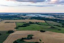 Blick zum Oberuckersee aus Südwesten im Ortsteil Suckow in Flieth-Stegelitz im Bundesland Brandenburg, Deutschland