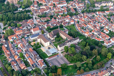 Gebäudekomplex des Klosters und der Klosterkirche St. Magdalena in Speyer im Bundesland Rheinland-Pfalz, Deutschland