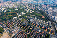 Neckarstadt Ost, Herzogenriedpark im Ortsteil Neckarstadt-Ost in Mannheim im Bundesland Baden-Württemberg, Deutschland