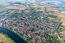 Luftbild von Edingen-Neckarhausen im Bundesland Baden-Württemberg, Deutschland