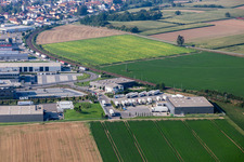Industriegebiet Im Speyerer Tal mit Markthalle 5 und Resinnovation GmbH in Rülzheim im Bundesland Rheinland-Pfalz, Deutschland