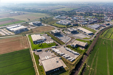 Luftbild von Industriegebiet Im Speyerer Tal mit TRANSAC Intern. Speditionsgesellschaft mbH, Kardex Software GmbH und  ITK Engineering GmbH, Markthalle 5 und Resinnovation GmbH in Rülzheim im Bundesland Rheinland-Pfalz, Deutschland