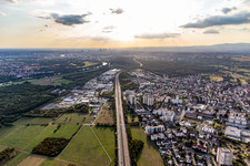 A66 nach Frankfurt im Ortsteil Bischofsheim in Maintal im Bundesland Hessen, Deutschland