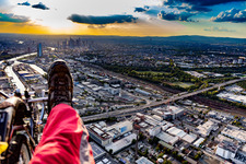 Skyline von Frankfurt/Main von Osten im Ortsteil Ostend in Frankfurt am Main im Bundesland Hessen, Deutschland