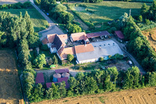 Am Erlenbach, Leistenmühle in Kandel im Bundesland Rheinland-Pfalz, Deutschland von einer Drohne aus