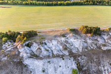 Luftbild von Gleitschirmstartplätze oberhalb des Chètre in Champougny im Bundesland Meuse, Frankreich
