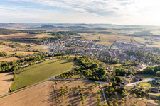 Châtenois im Bundesland Vosges, Frankreich aus der Luft