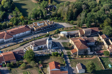 Luftbild von Dommartin-sur-Vraine im Bundesland Vosges, Frankreich