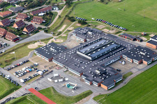 Fanø Skole og bibliotek im Ortsteil Nordby im Bundesland Syddanmark, Dänemark von oben