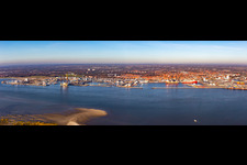 Hafenanlagen an der Meeres- Küste der Nordsee in Esbjerg in Region Syddanmark, Dänemark