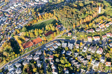 Ensemble der Sportplatzanlagen auf den Engelbergwiesen mit Tennisabteilung SV Leonberg / Eltingen in Leonberg im Bundesland Baden-Württemberg, Deutschland