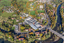 Bürogebäude des Verwaltungs- und Geschäftshauses Jobcenter Landkreis Esslingen Standort Nürtingen in ehemaliger Fabrik zwischen Galgenberg und Neckarbrücke in Nürtingen im Bundesland Baden-Württemberg, Deutschland