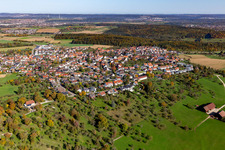 Dorfansicht von Süden im Ortsteil Reudern in Nürtingen im Bundesland Baden-Württemberg, Deutschland