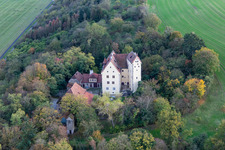 Schloß Klingenberg in Wipfeld im Bundesland Bayern, Deutschland aus der Vogelperspektive