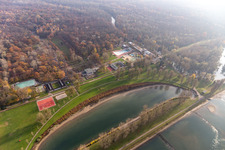 Rheinstrandbad Rappenwört im Ortsteil Daxlanden in Karlsruhe im Bundesland Baden-Württemberg, Deutschland