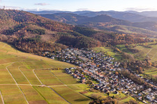 Zu Füßen des Fremersbergs in Sinzheim im Bundesland Baden-Württemberg, Deutschland