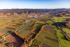 Rench und B28 in Oberkirch im Bundesland Baden-Württemberg, Deutschland