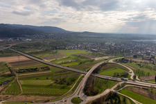 Luftaufnahme von B33 im Ortsteil Elgersweier in Offenburg im Bundesland Baden-Württemberg, Deutschland