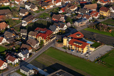 Gebäudekomplex der Hotelanlage Hotel Gasthaus Mosers Blume im Ortsteil Bollenbach in Haslach im Kinzigtal im Bundesland Baden-Württemberg, Deutschland